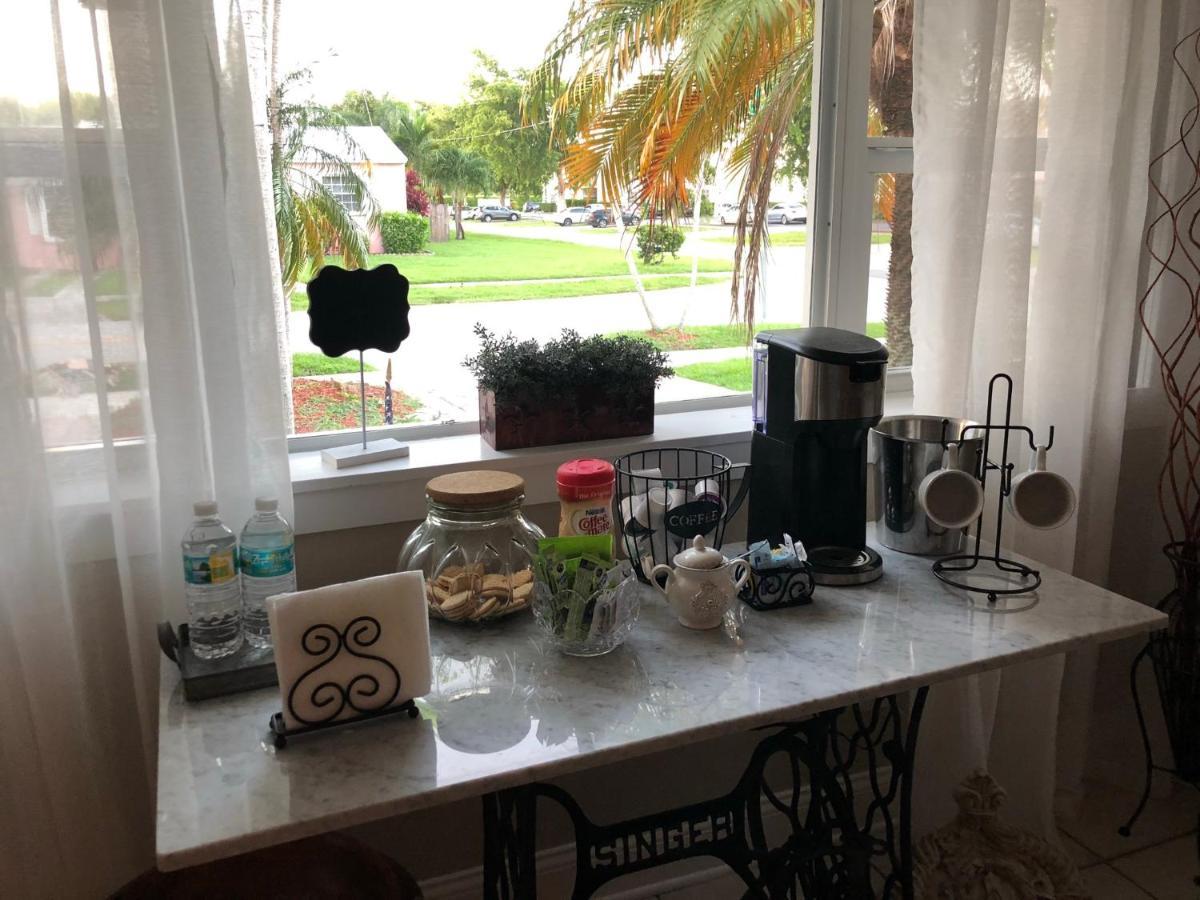 Casa Brasil B&B Hollywood Bagian luar foto